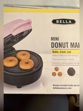 Bella Mini Donut Maker - Pink/Black